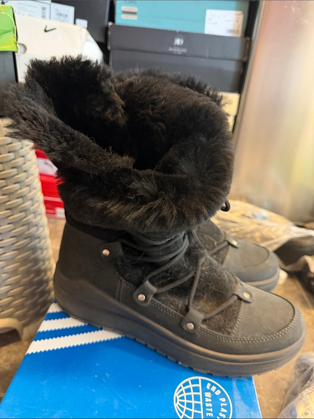 ❗️BN❗️Cougar Black Faux Fur Winter Boots
